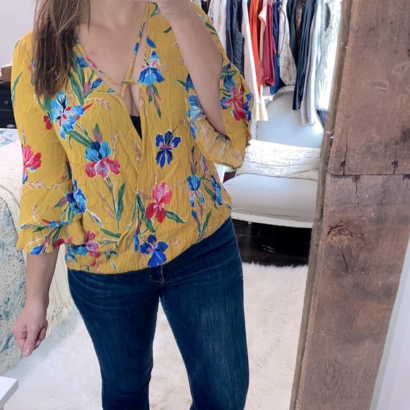 Jodifl floral plunge neckline boho top size medium - Picture 1 of 5
